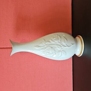 Lenox Cream Rose 7.5 inch Vase